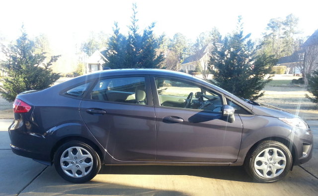 Lorena's new commuter car (2013 Ford Fiesta)